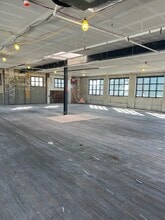 190 Mineola Ave, Roslyn Heights, NY à louer Photo du bâtiment- Image 2 de 3