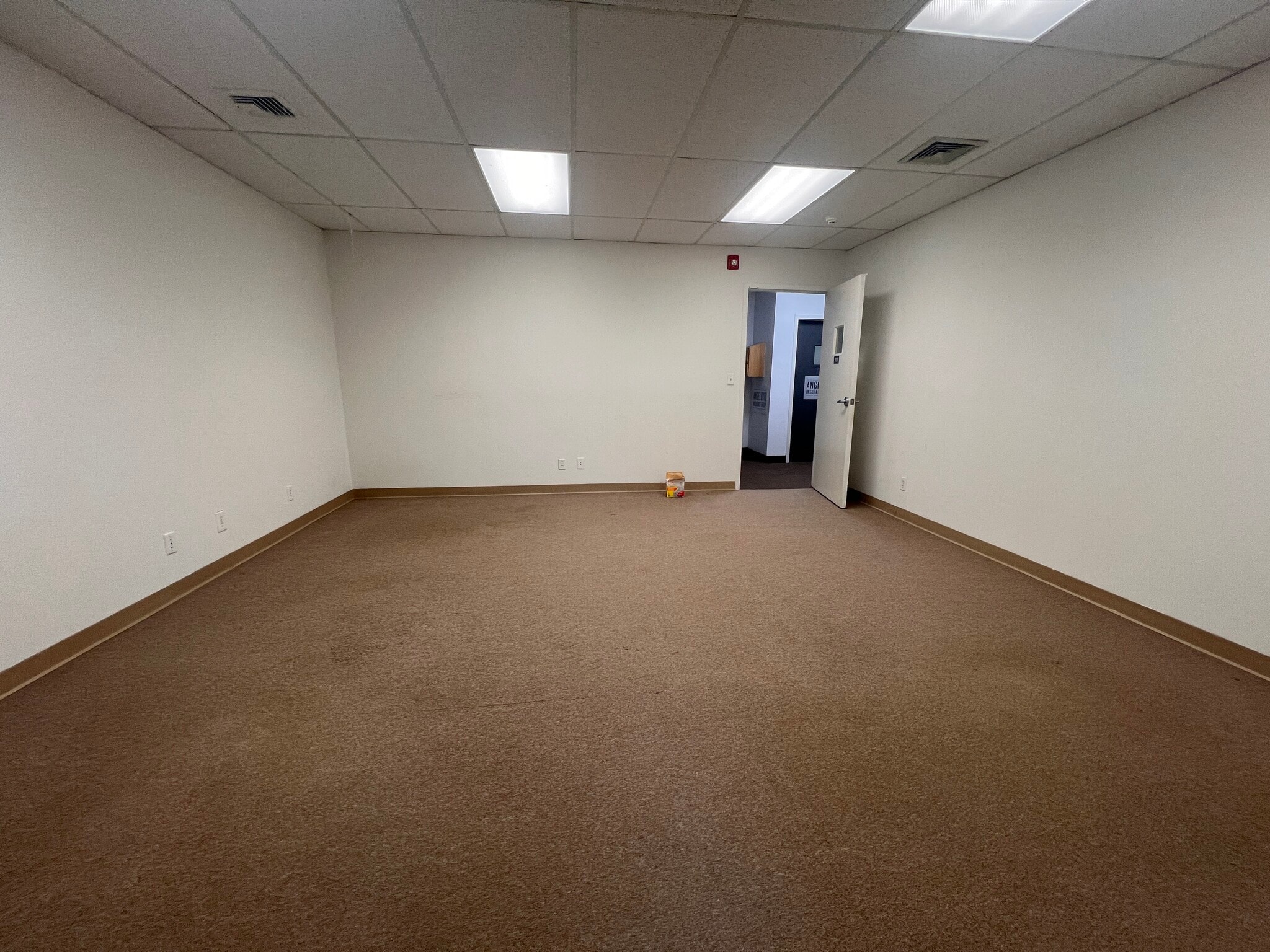 450 Monroe Tpke, Monroe, CT for lease Interior Photo- Image 1 of 3