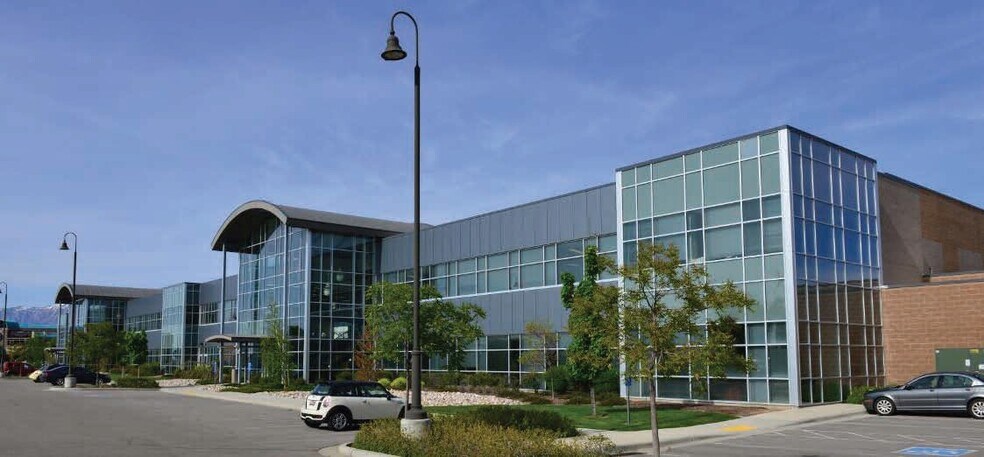 4248 S 1650 W, Ogden, UT à louer - Photo du bâtiment - Image 2 de 4