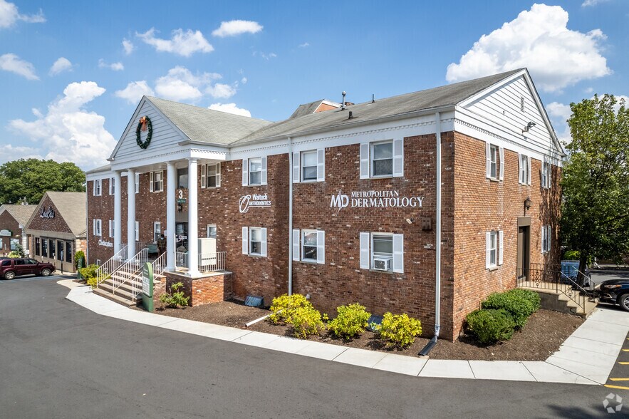 1 Lincoln Hwy, Edison, NJ à louer - Photo du bâtiment - Image 3 de 12