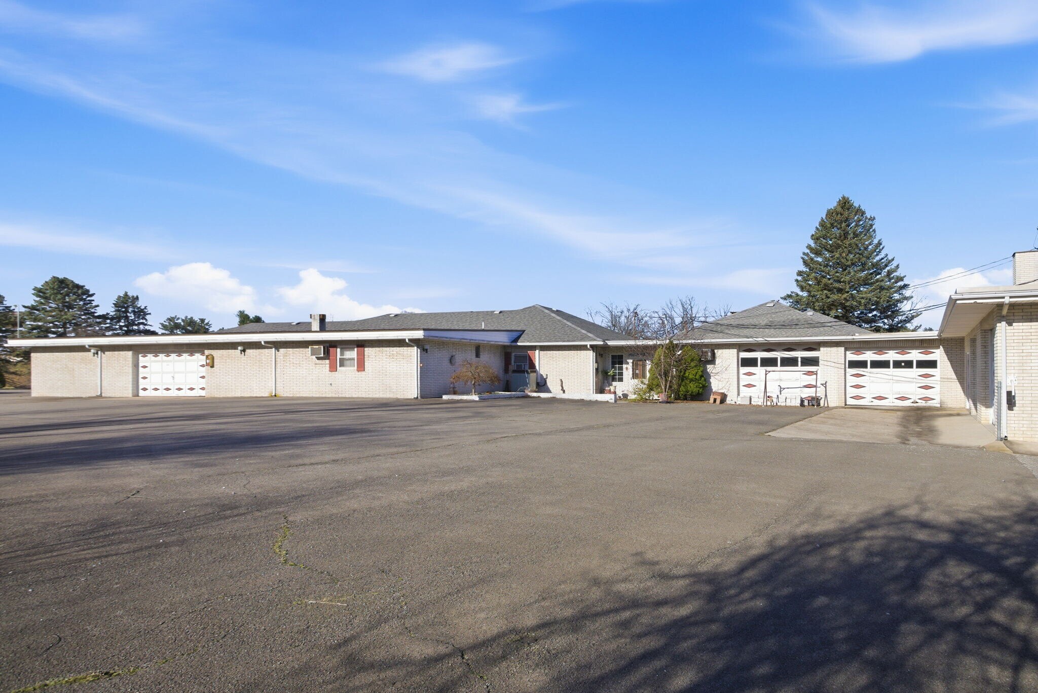 501 S Breezewood Rd, Breezewood, PA à vendre Photo principale- Image 1 de 44