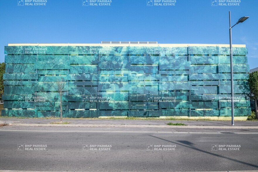 Office in Montpellier for lease - Building Photo - Image 2 of 15