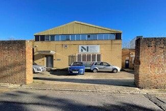 Plus de détails pour 334 Brixton Rd, Londres - Industriel à vendre