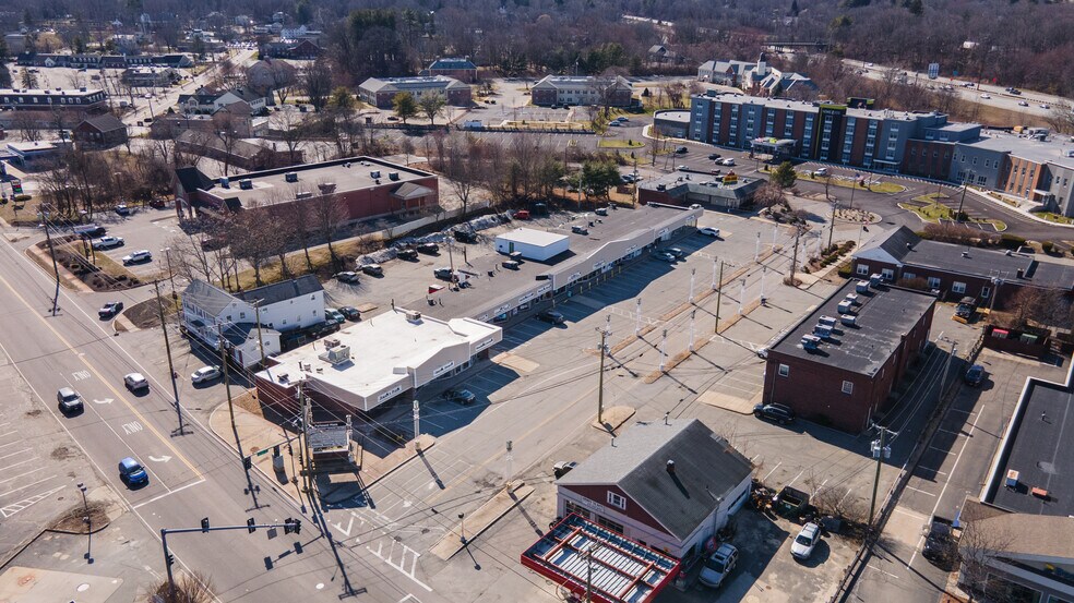 2-28 Alpine Ln, Chelmsford, MA à vendre - Aérien - Image 2 de 7