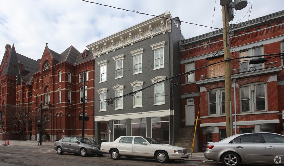 1401 Elm St, Cincinnati, OH à vendre - Photo du bâtiment - Image 2 de 3