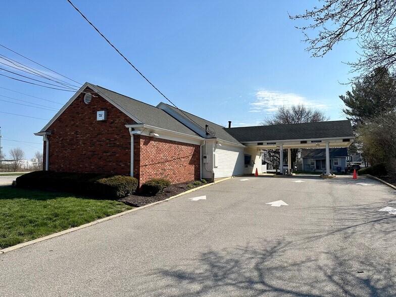 3003 S Kentucky Ave, Indianapolis, IN à vendre - Photo du bâtiment - Image 3 de 5