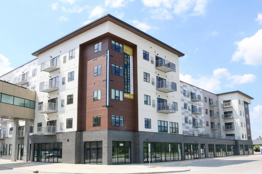 2920 Sheyenne St, West Fargo, ND à louer - Photo du bâtiment - Image 2 de 2