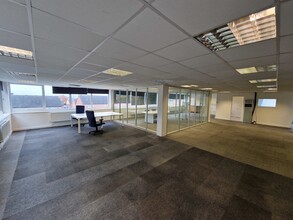 10 Ronald St, Nottingham for lease Interior Photo- Image 1 of 6