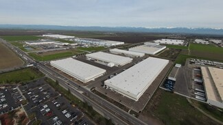 Plus de détails pour 2520-2526 N Plaza Dr, Visalia, CA - Industriel à louer