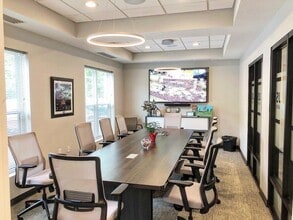 9541 Julian Clark Ave, Huntersville, NC à louer Photo du bâtiment- Image 2 de 2