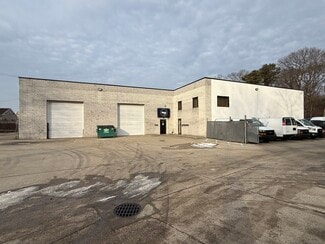 More details for 69 Horseblock Rd, Centereach, NY - Industrial for Lease