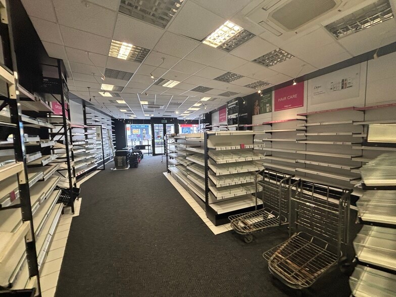 89 High St, Dumfries for lease - Building Photo - Image 2 of 3