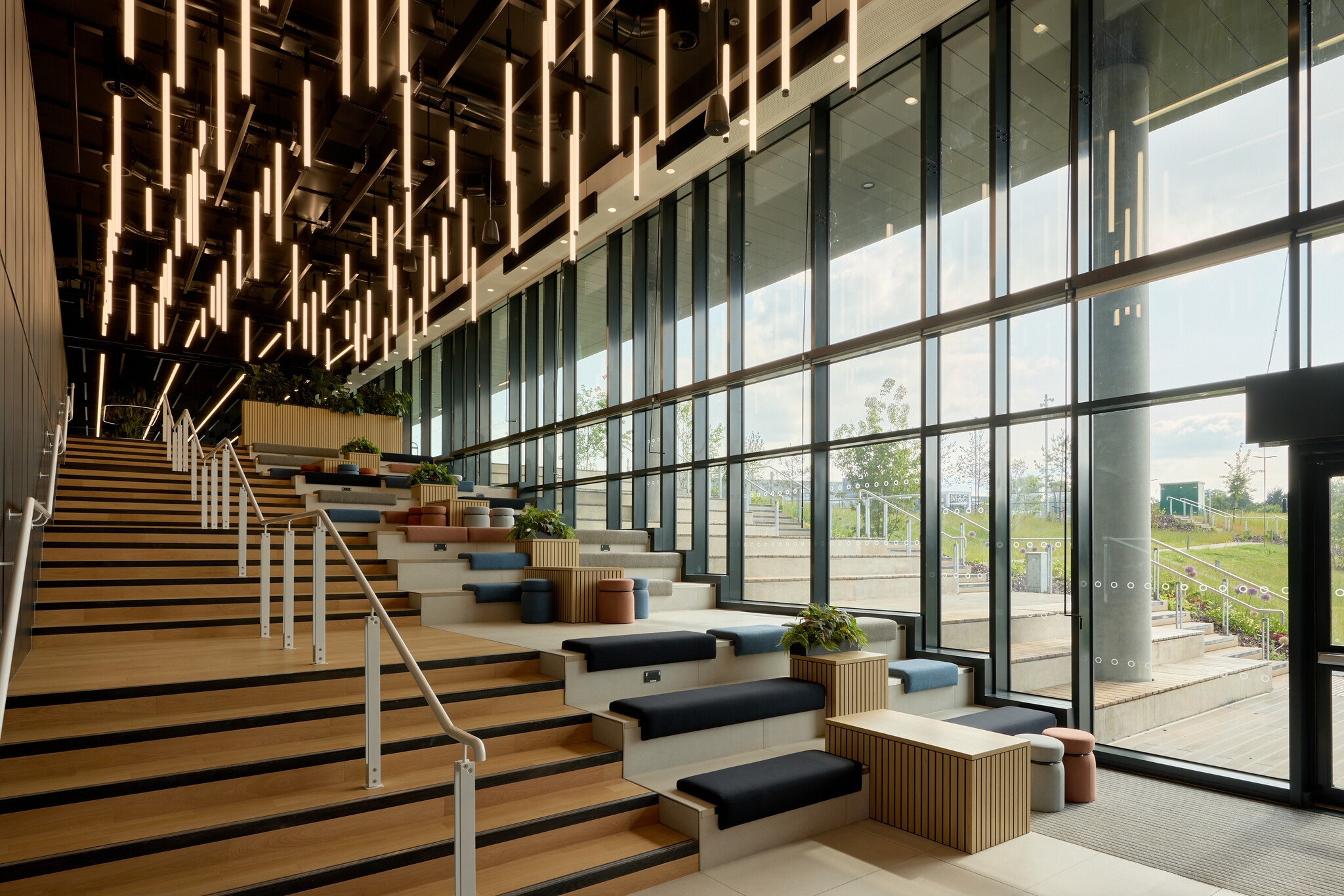 Aston Webb Blvd, Birmingham for lease Interior Photo- Image 1 of 17