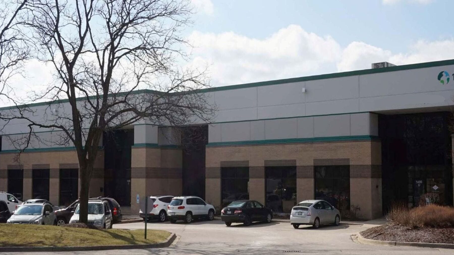 1400 N Michael Dr, Wood Dale, IL for lease Primary Photo- Image 1 of 2