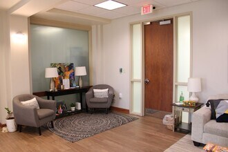 2120 Riverfront Dr, Little Rock, AR à louer Photo intérieure- Image 1 de 17