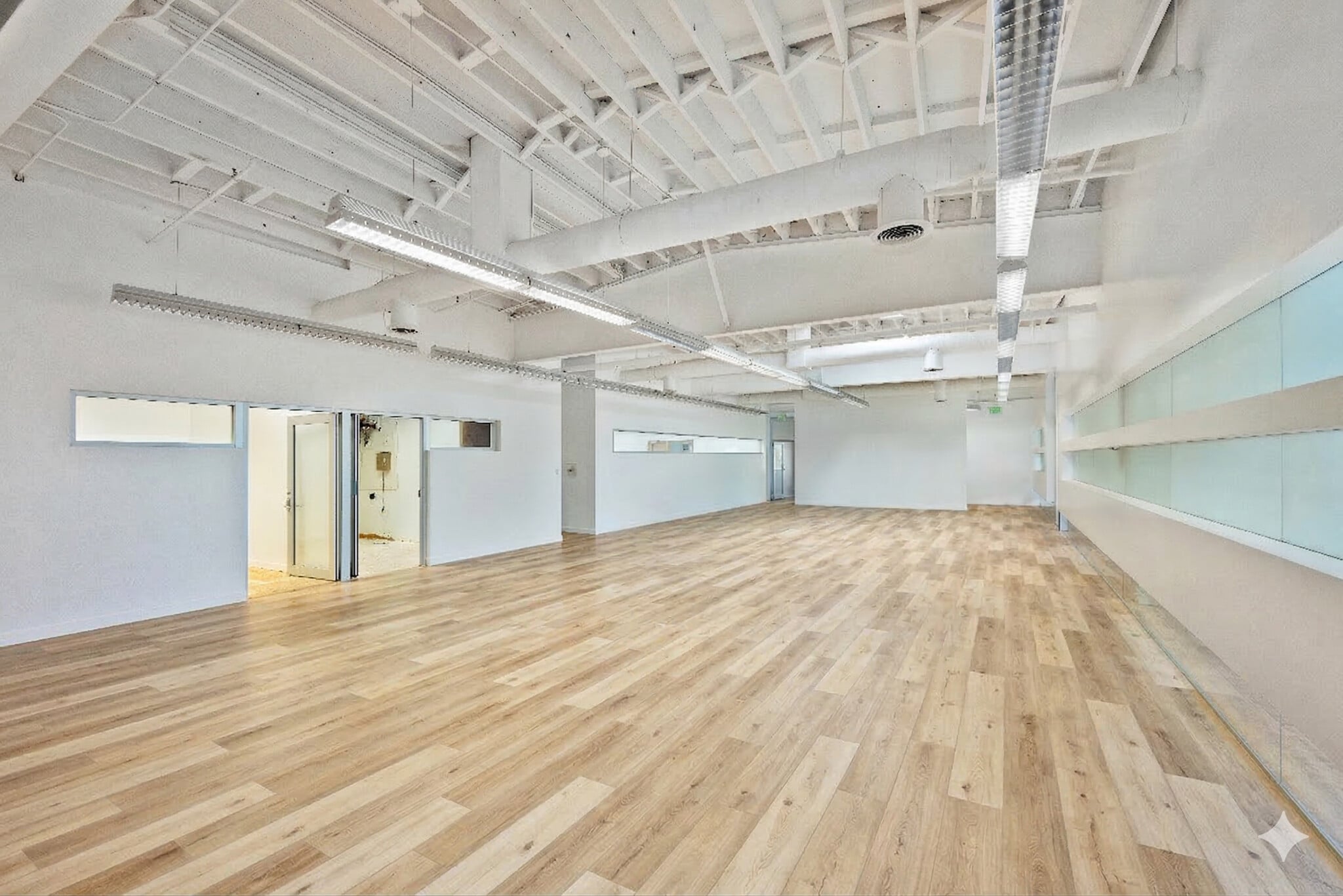 2440 S Sepulveda Blvd, Los Angeles, CA à louer Photo intérieure- Image 1 de 14