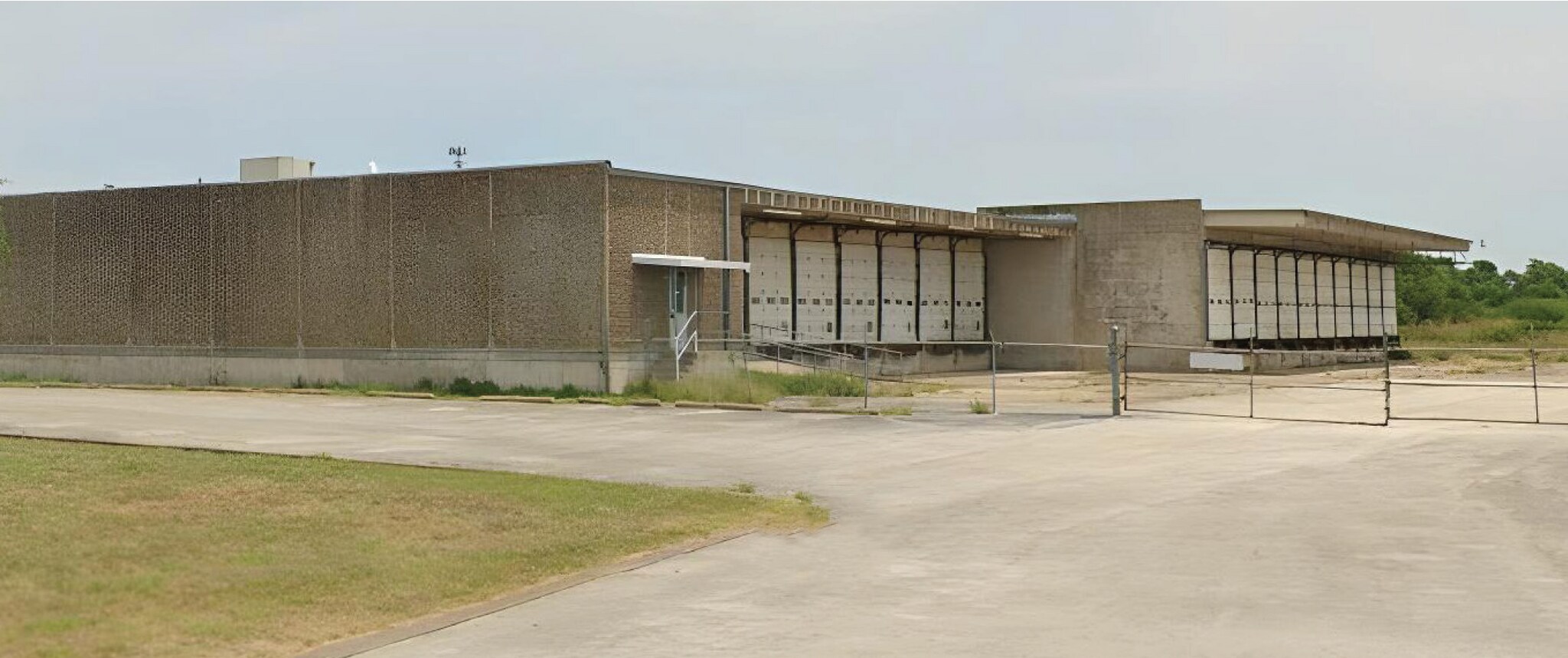 1502 S Laurent St, Victoria, TX for sale Primary Photo- Image 1 of 7