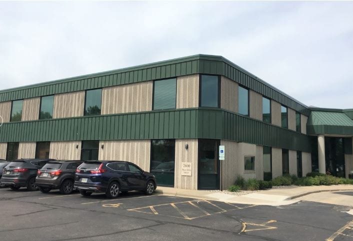 2600 W 49th St, Sioux Falls, SD for lease - Primary Photo - Image 1 of 22