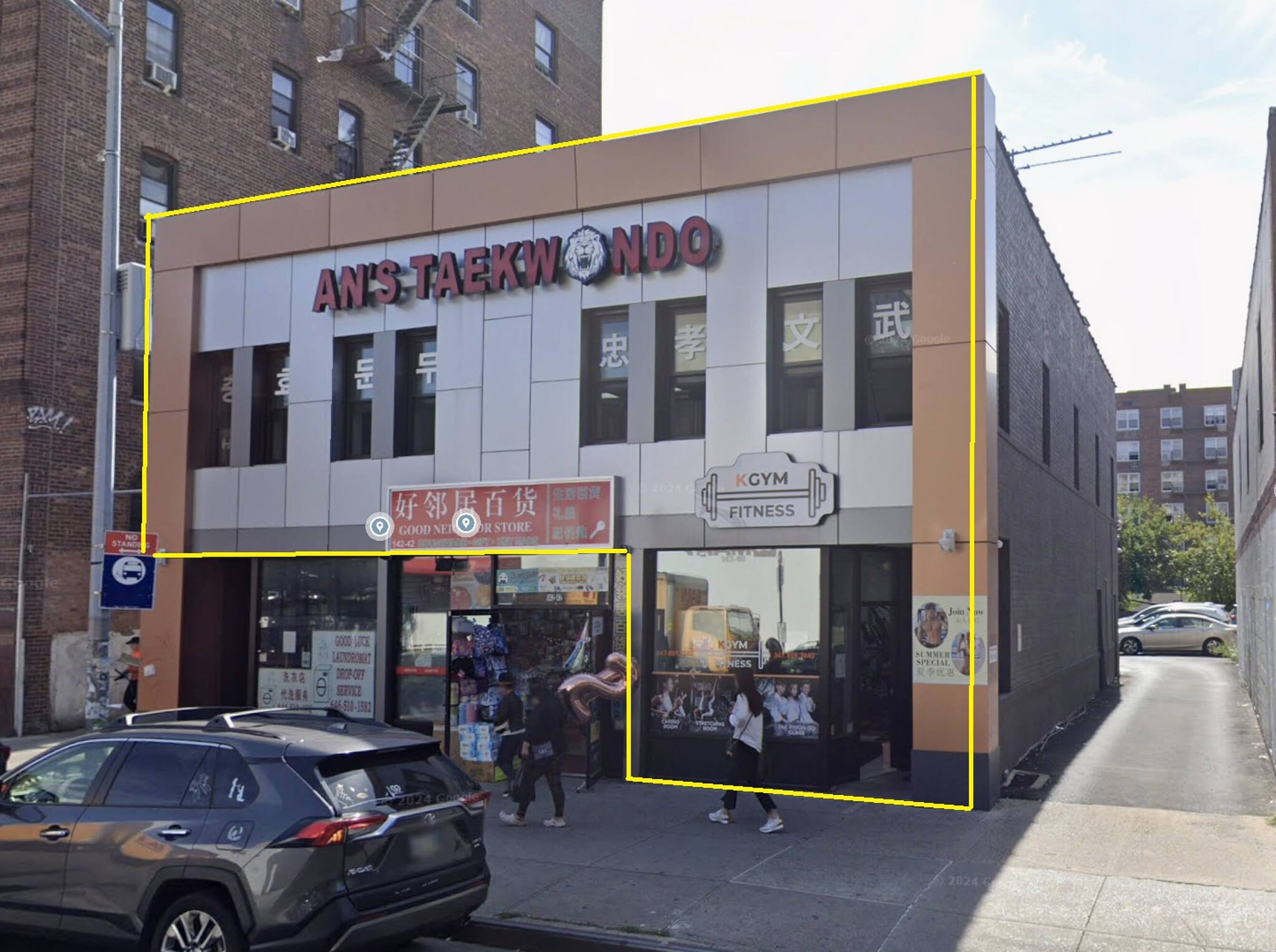 14240 Roosevelt Ave, Flushing, NY for lease Primary Photo- Image 1 of 7