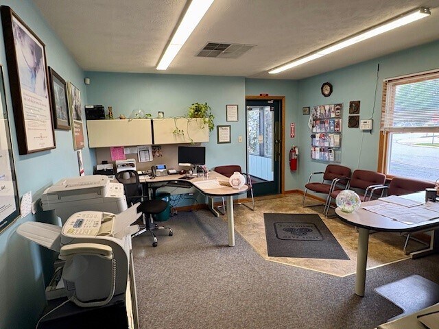 127 S Stewart St, Bremen, IN à vendre - Photo du bâtiment - Image 3 de 13