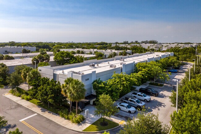 More details for 3420 NW 27th Ave, Pompano Beach, FL - Flex, Industrial for Lease