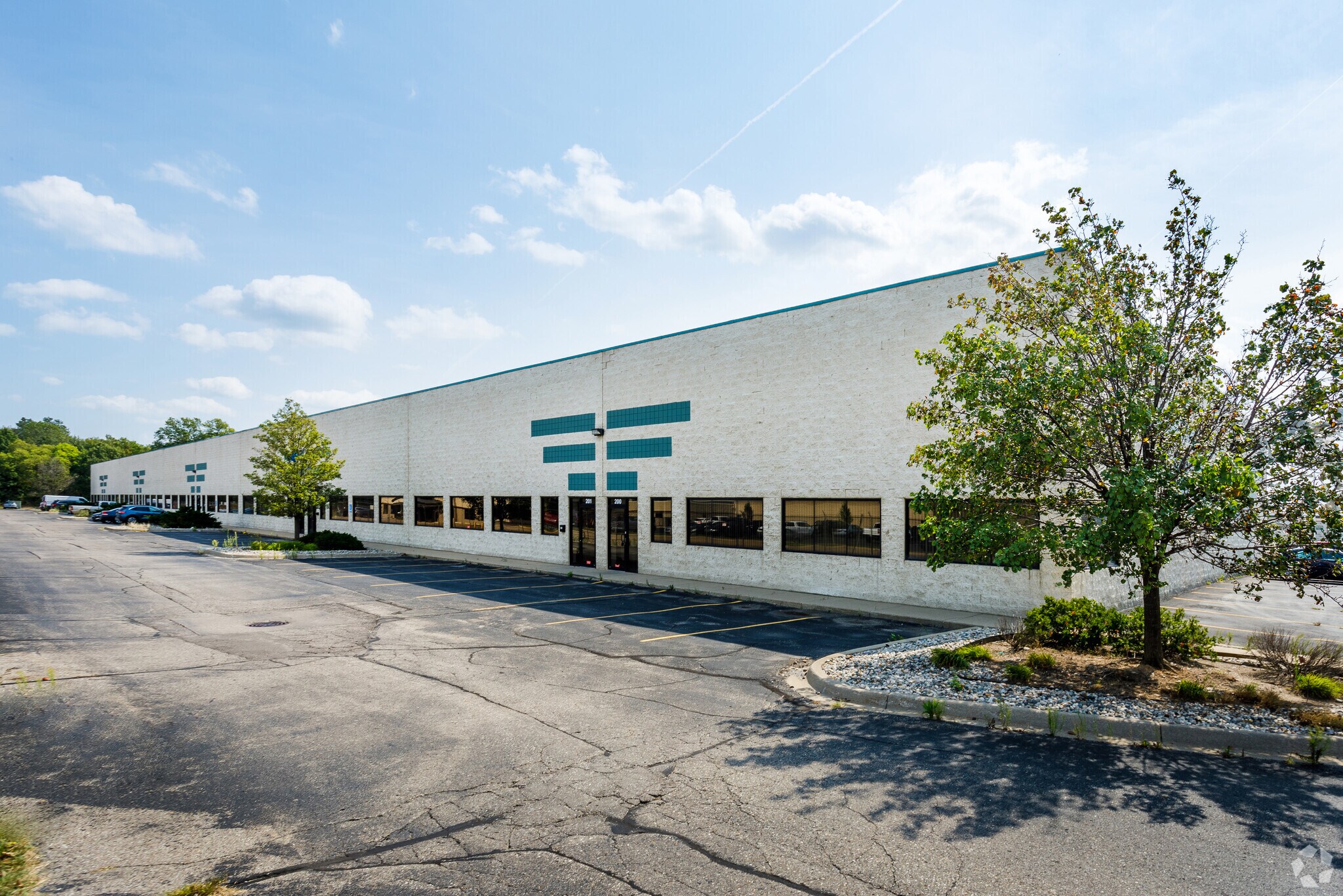 9685 Harrison Rd, Romulus, MI à louer Photo principale- Image 1 de 8