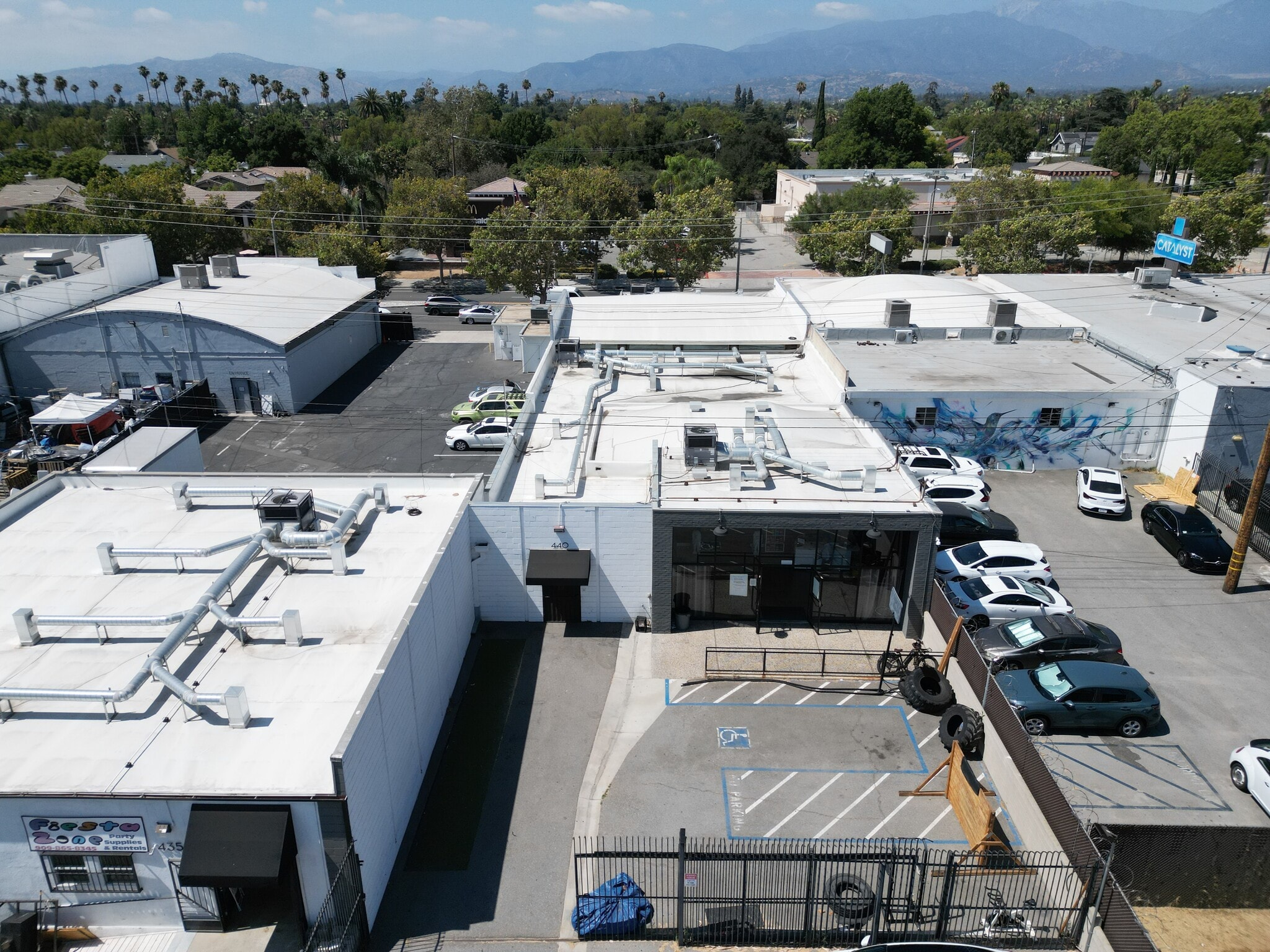 440 E Holt Ave, Pomona, CA for lease Interior Photo- Image 1 of 5