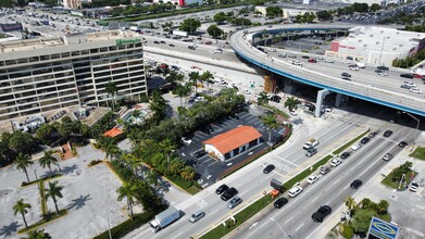 7701 NW 103rd St, Hialeah, FL - Aérien  Vue de la carte - Image1