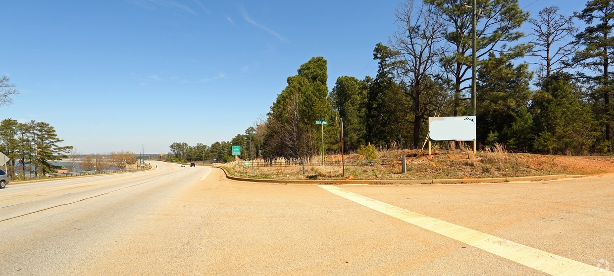 N Lake Dr, Lexington, SC for sale Primary Photo- Image 1 of 8