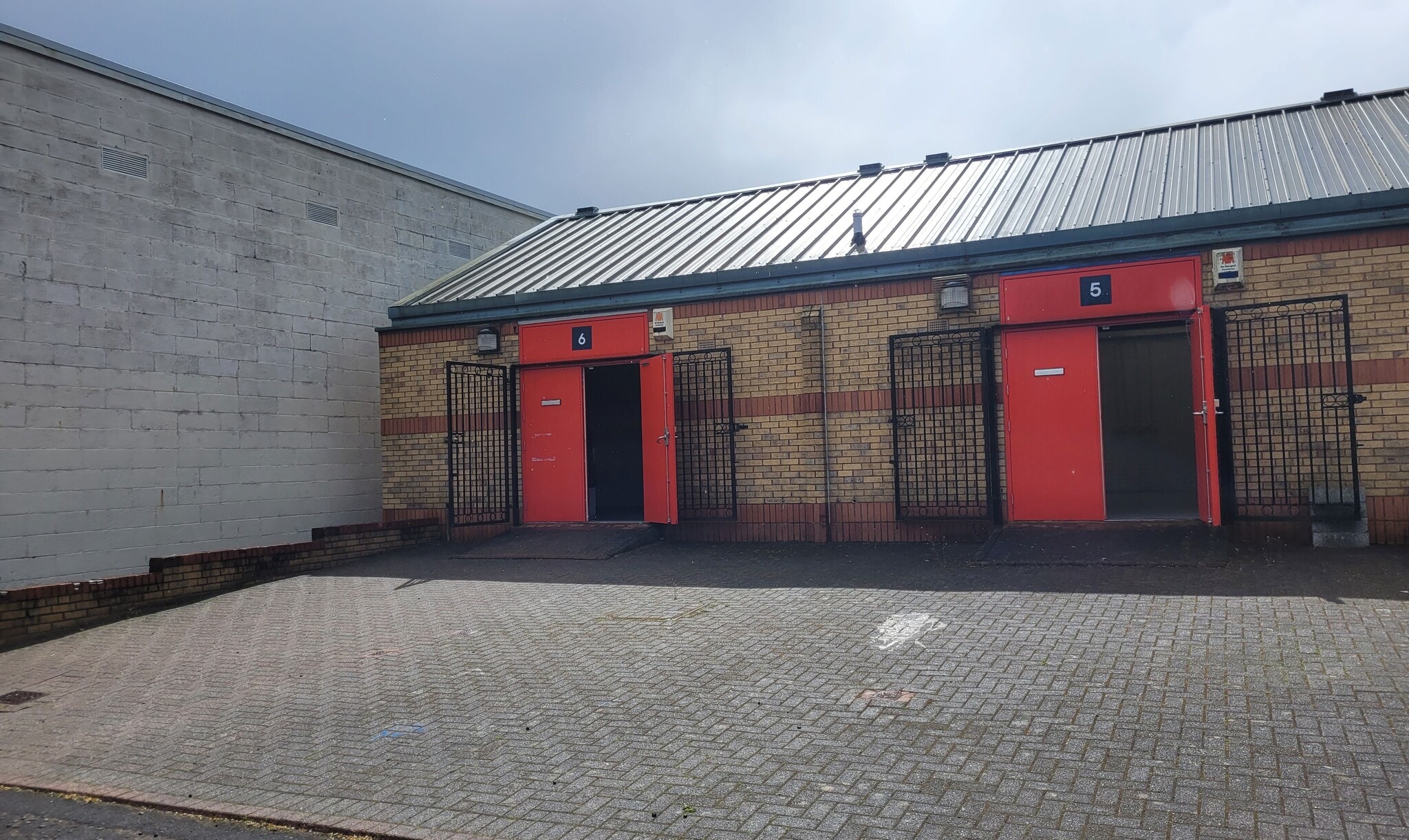 106 Barloch St, Glasgow for lease Building Photo- Image 1 of 2