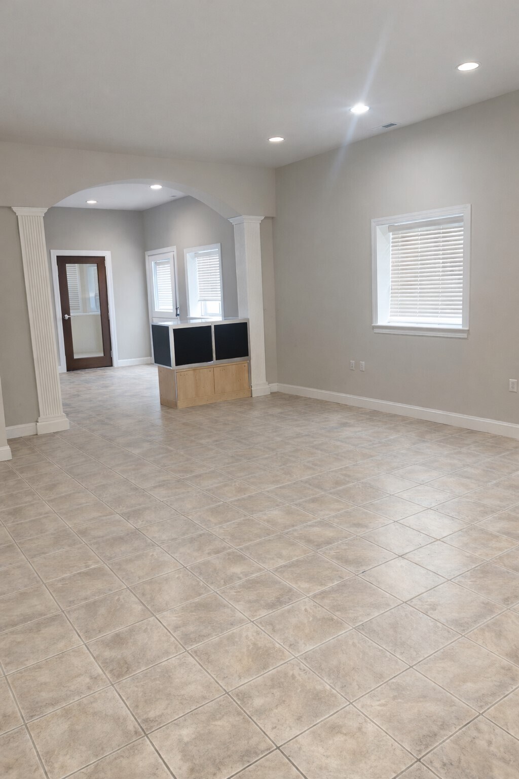 26832 Lewes Georgetown Hwy, Harbeson, DE for lease Lobby- Image 1 of 7