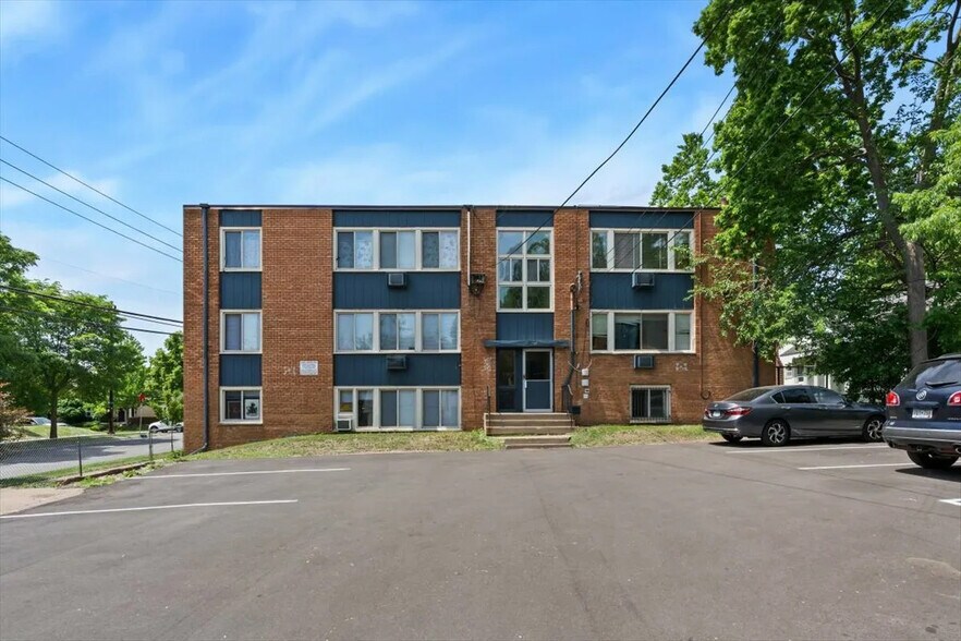 3545 12th Ave S, Minneapolis, MN à vendre - Photo du bâtiment - Image 2 de 5