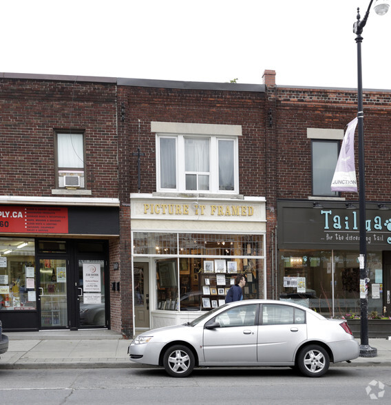 3071 Dundas St, Toronto, ON for sale - Primary Photo - Image 1 of 4