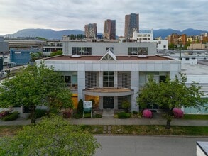 1737 W 3rd Ave, Vancouver, BC à louer Photo intérieure- Image 1 de 16