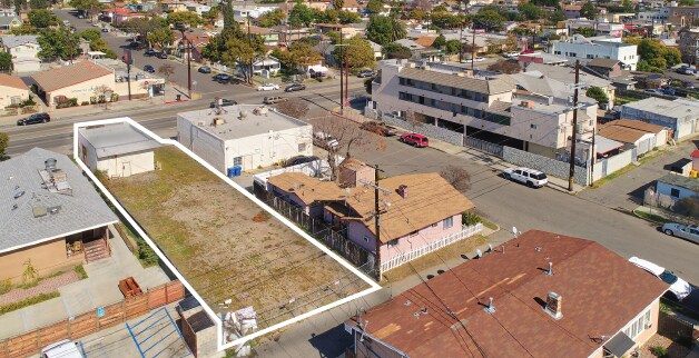 5834 York St Blvd, Los Angeles, CA à vendre - Photo du bâtiment - Image 2 de 6