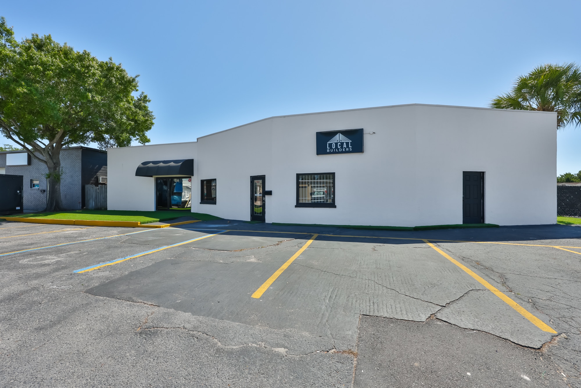 1801 28th St N, Saint Petersburg, FL for sale Primary Photo- Image 1 of 24