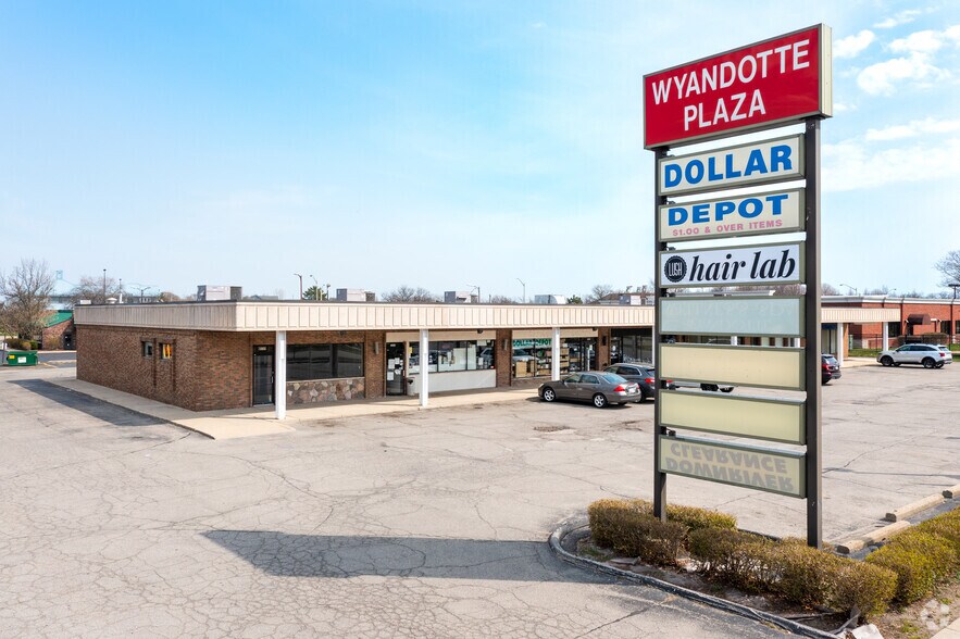 3351-3363 3rd St, Wyandotte, MI à louer - Photo du bâtiment - Image 2 de 4
