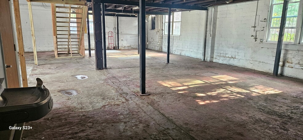 1502 Columbus Dr, Tampa, FL for sale - Building Photo - Image 3 of 10