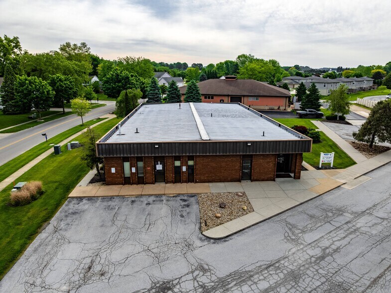 34 Executive Dr, Norwalk, OH à vendre - Photo du bâtiment - Image 3 de 44