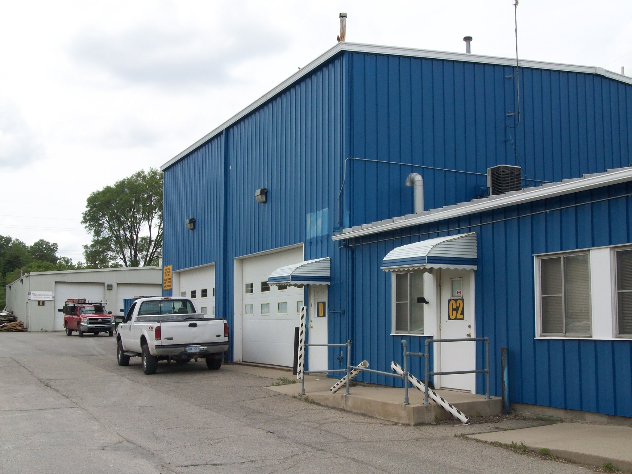 2200 S Industrial Hwy, Ann Arbor, MI for lease Primary Photo- Image 1 of 3