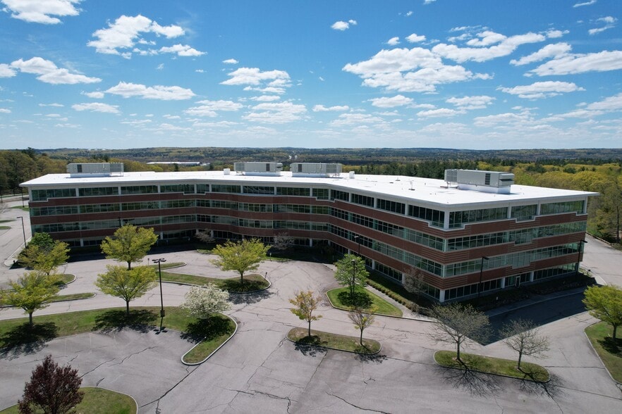 900 W Park Dr, Westborough, MA for sale - Building Photo - Image 1 of 7