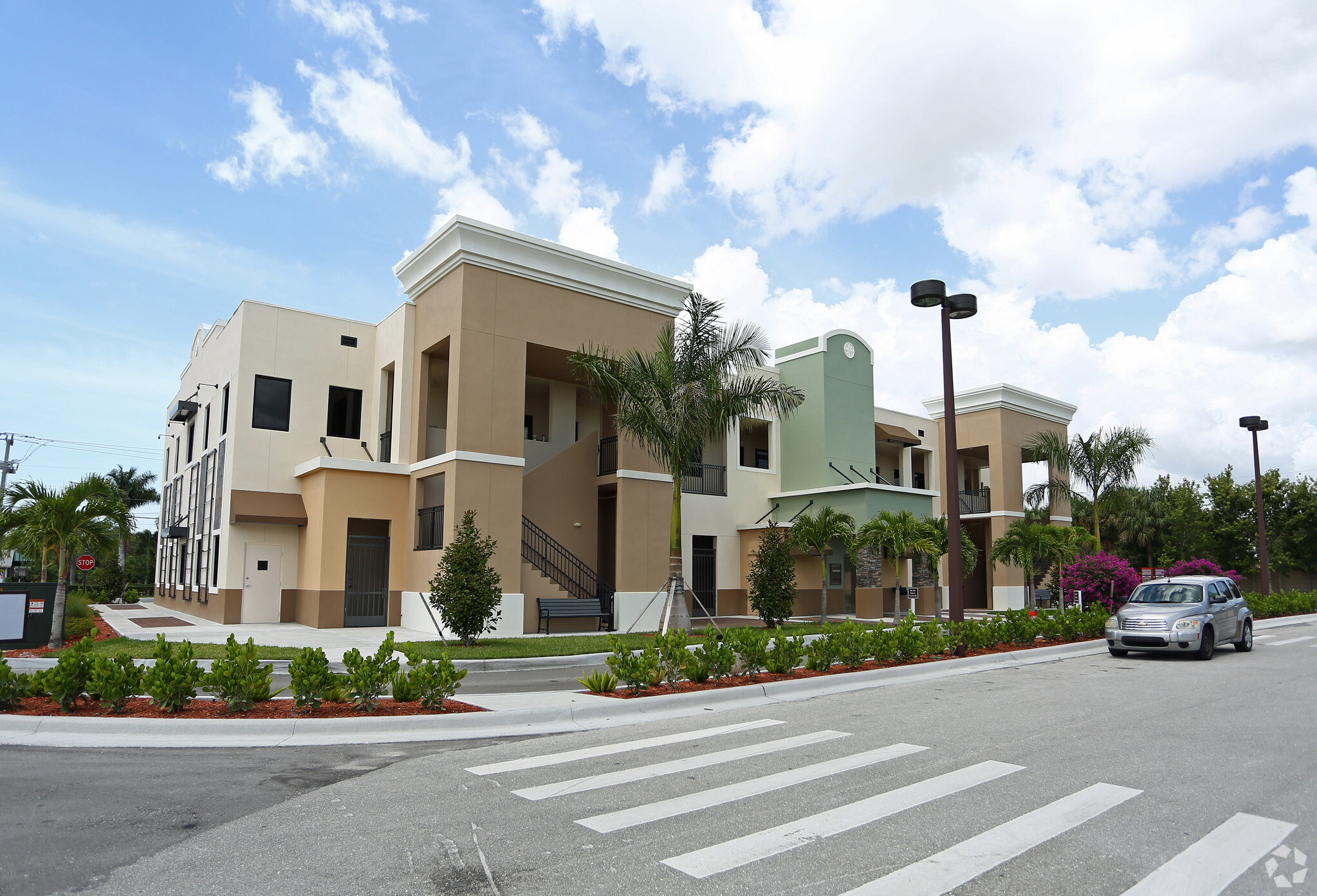 13180 Livingston Rd, Naples, FL à vendre Photo du bâtiment- Image 1 de 1