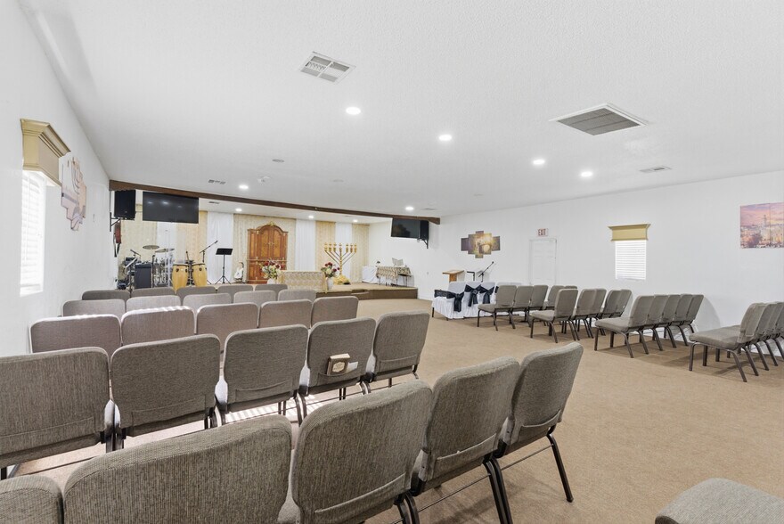 375 C St, Arvin, CA à vendre - Photo du bâtiment - Image 3 de 37