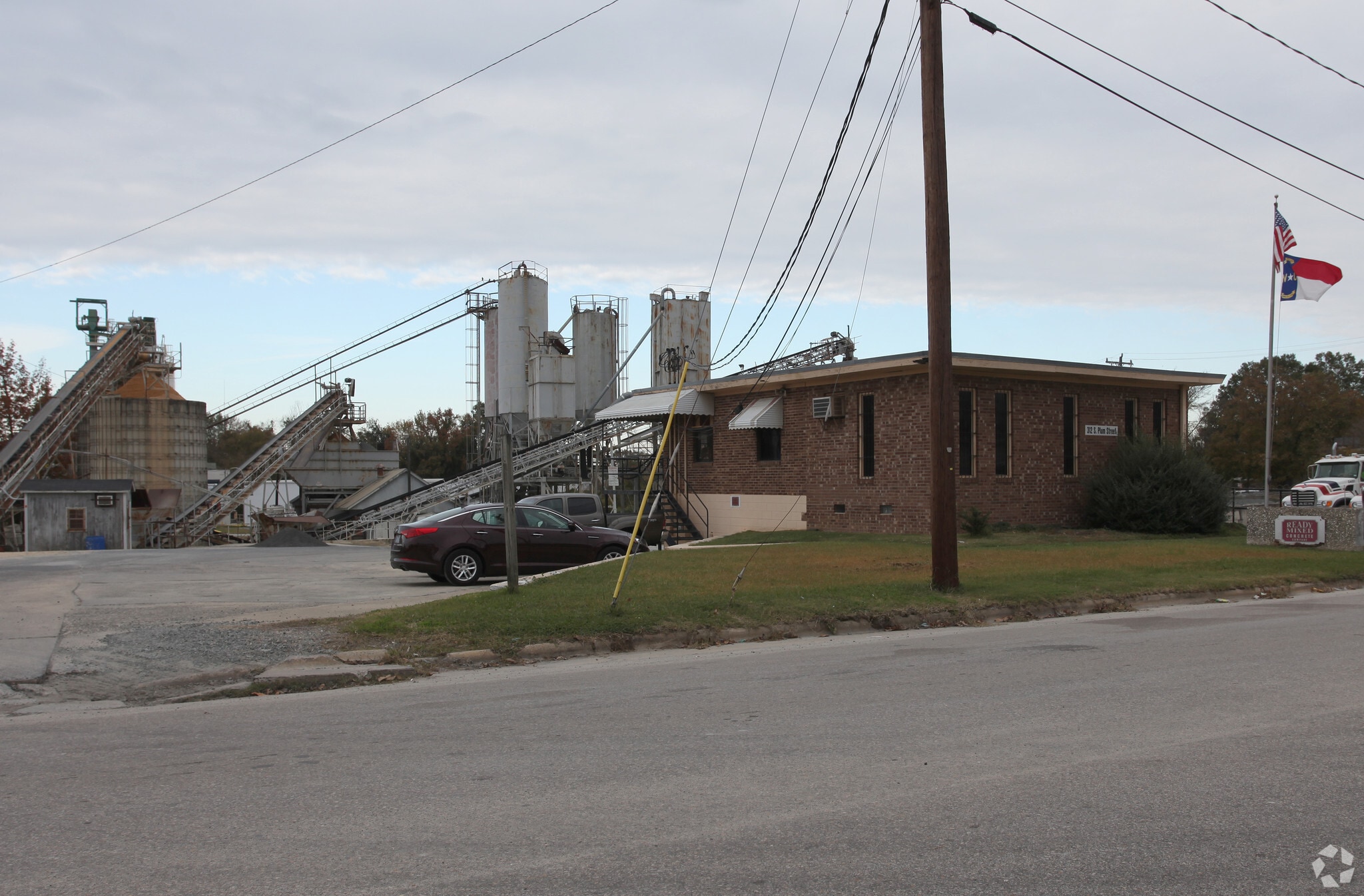 312 S Plum St, Durham, NC for lease Building Photo- Image 1 of 3