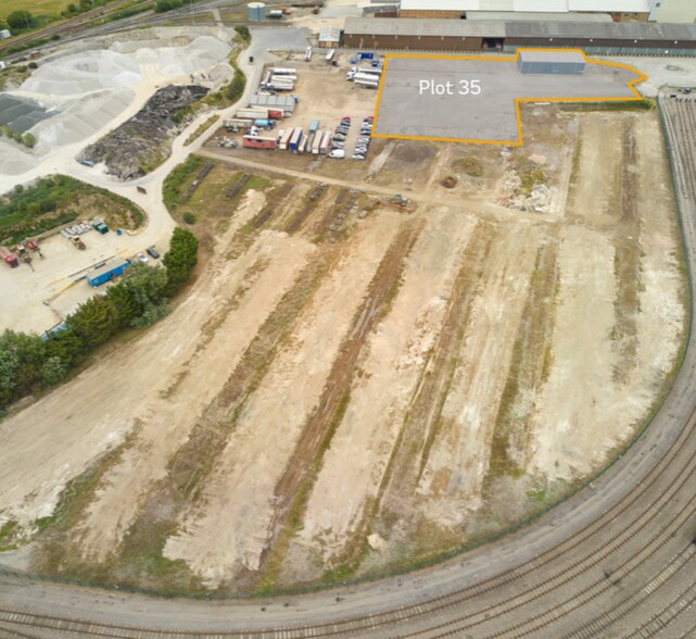 Queen Adelaide Way, Ely à louer - Aérien - Image 2 de 12