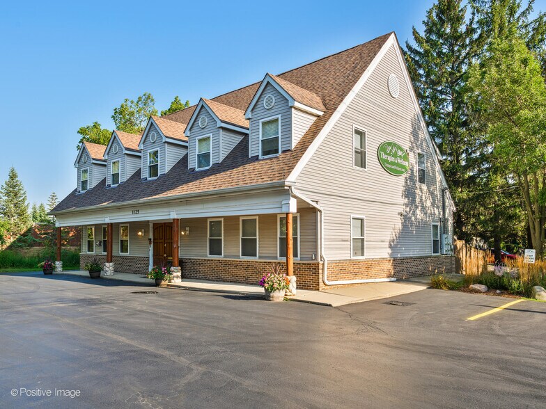 1125 N Delany Rd, Gurnee, IL à vendre - Photo du bâtiment - Image 2 de 39