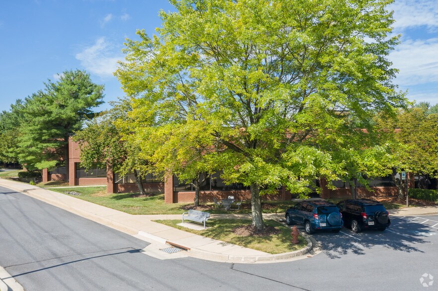 9075 Guilford Rd, Columbia, MD à louer - Photo du bâtiment - Image 2 de 6