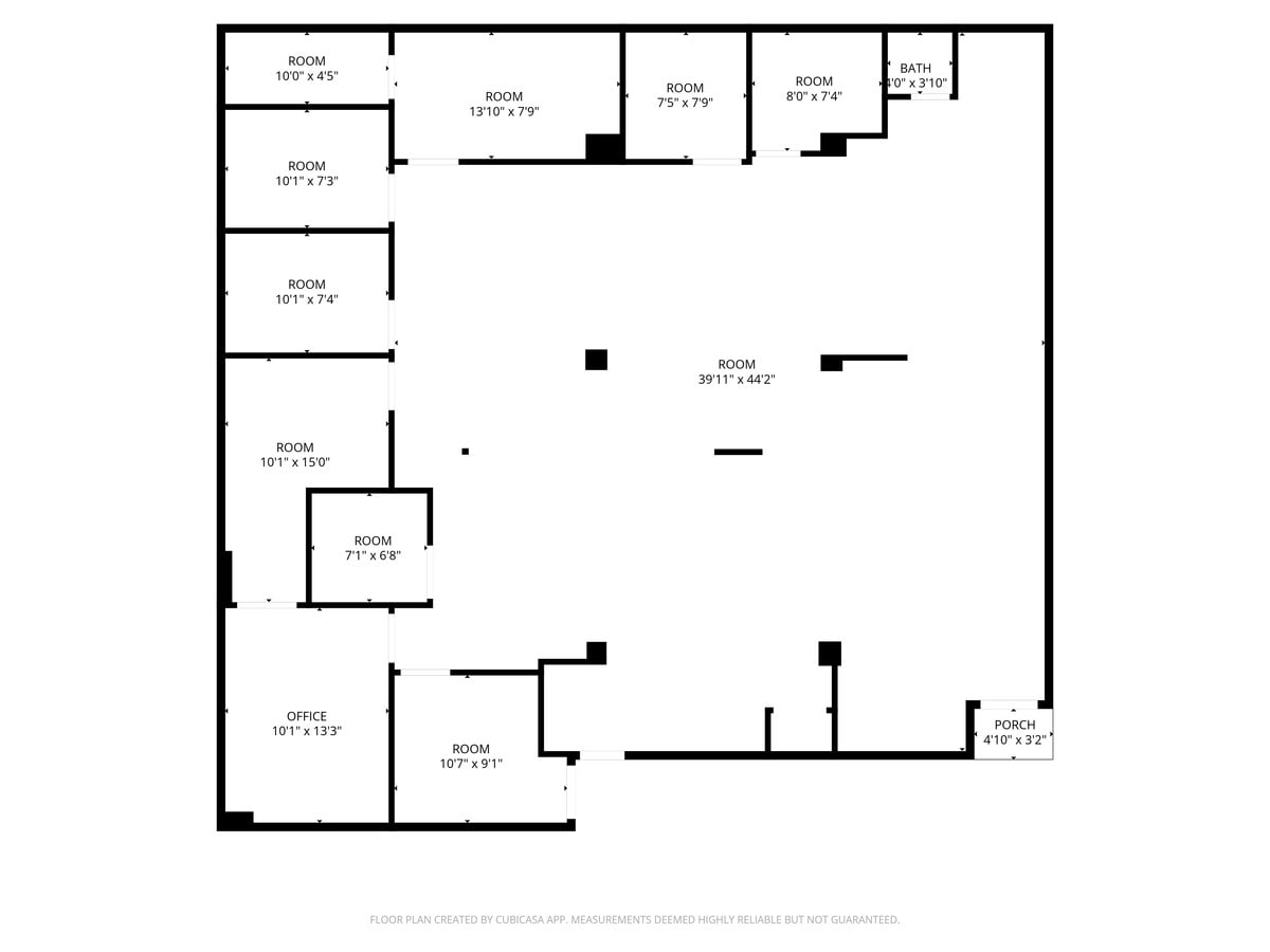 1575 Hillside Ave, New Hyde Park, NY 11040 - Unité LL3 & LL4 - - Photo intérieure - Image 1 of 1
