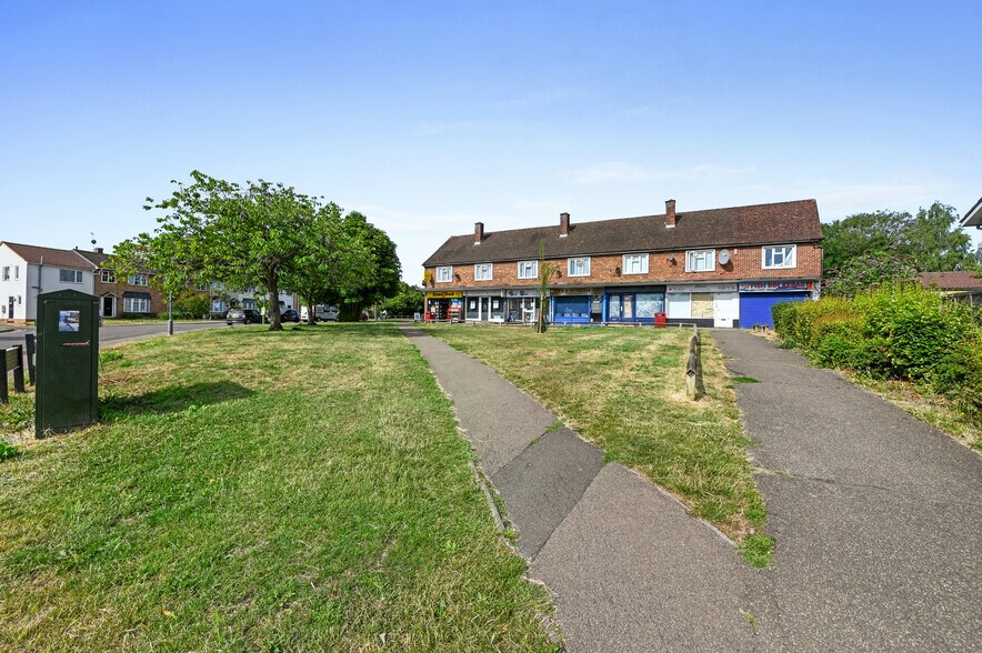 39 Elizabeth Road, Bishop's Stortford à vendre - Photo du bâtiment - Image 3 de 8