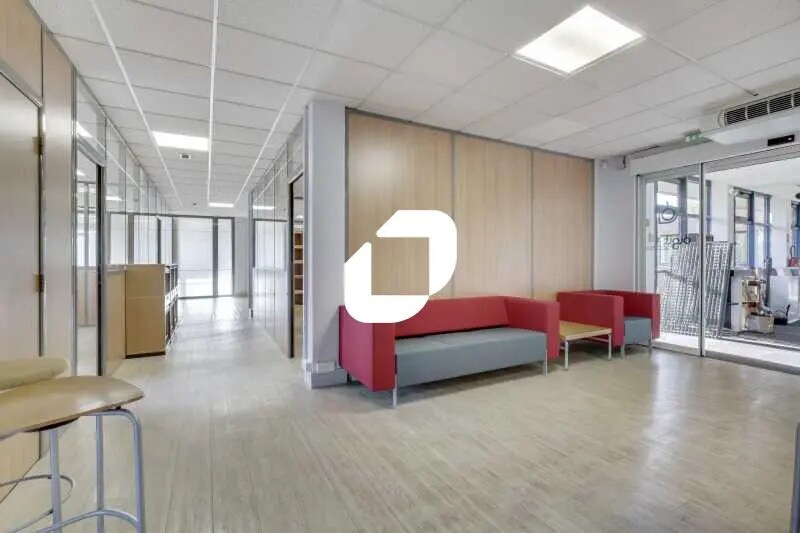 1 Rue Francois Geoffre, Montigny-le-Bretonneux à vendre - Photo intérieure - Image 3 de 8